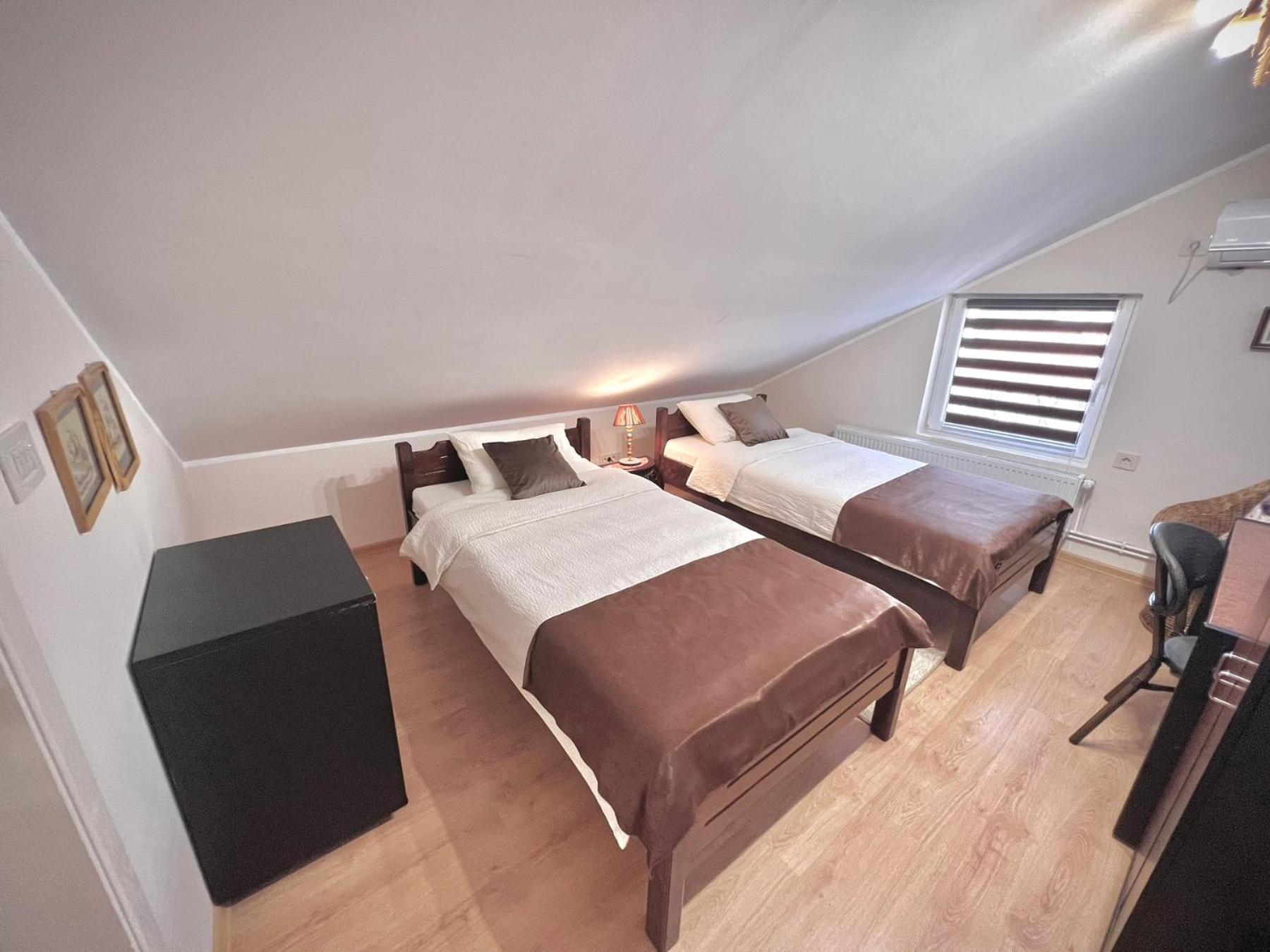 International Inn Paracin Ngoại thất bức ảnh